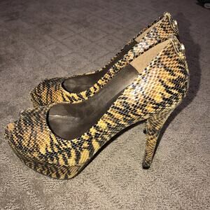 Stuart Weitzman Lille Cognac Tiger Snake Platforms 7.5
